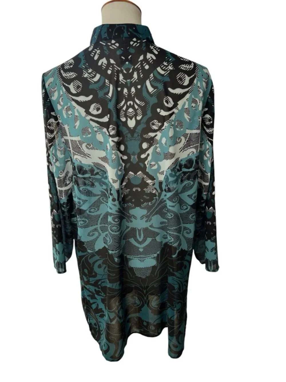 Added Dimensions For Catherines Semi-Sheer Lace Up Detail Blouse-Size 0X - Picture 2 of 2